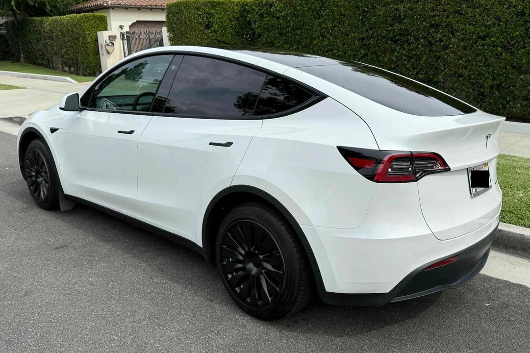 2021 Tesla Model Y - Image 4 of 31