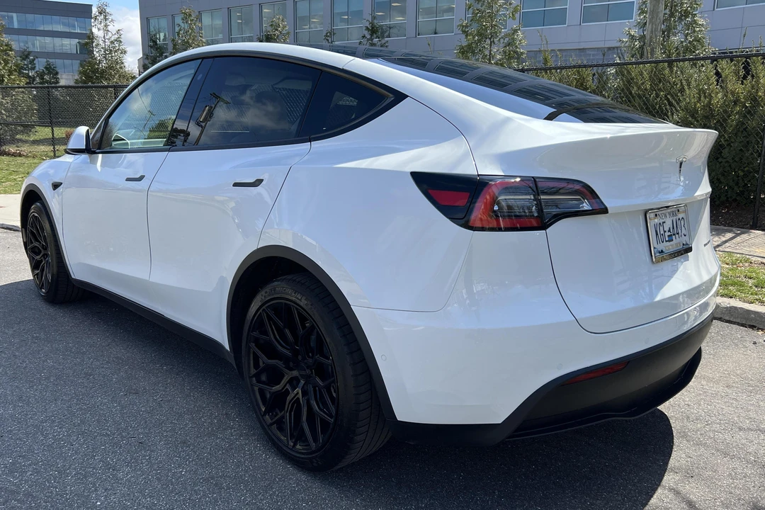 2021 Tesla Model Y - Image 4 of 17
