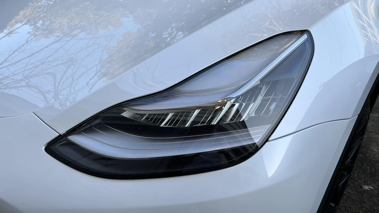 2021 Tesla Model Y - Image 14 of 17