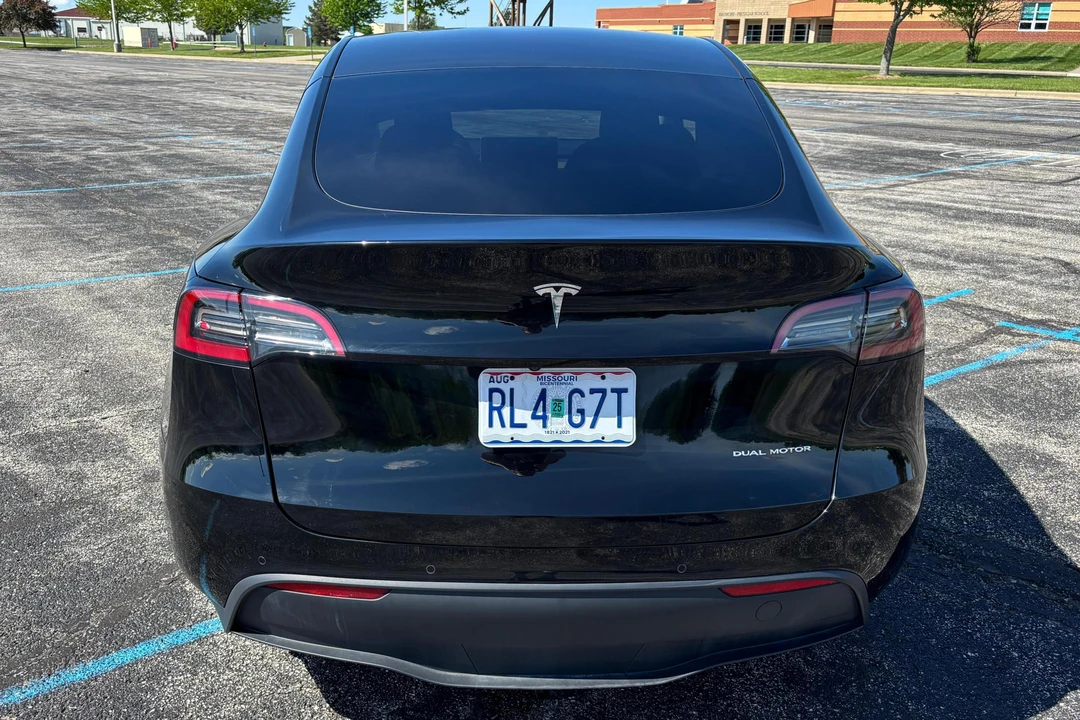 2021 Tesla Model Y - Image 5 of 31