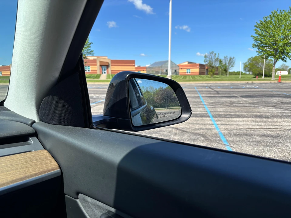 2021 Tesla Model Y - Image 22 of 31