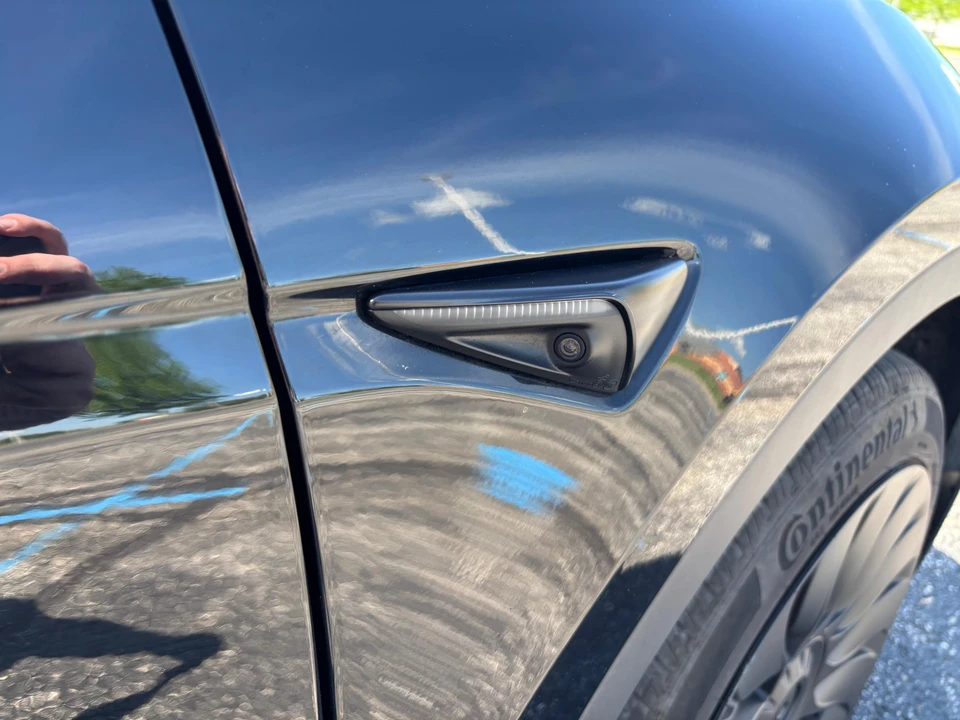 2021 Tesla Model Y - Image 23 of 31