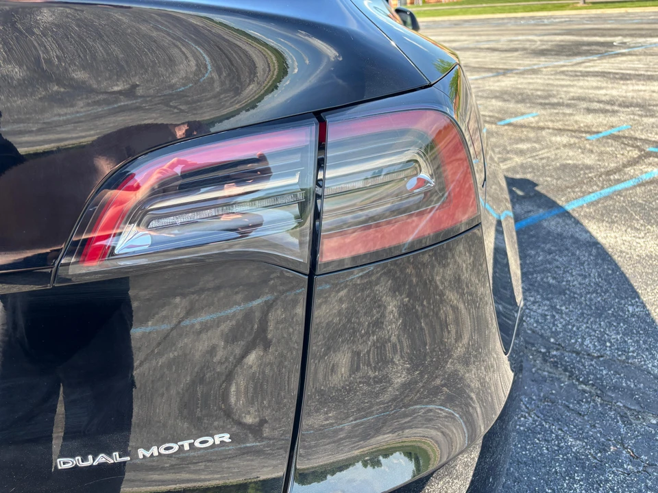 2021 Tesla Model Y - Image 19 of 31