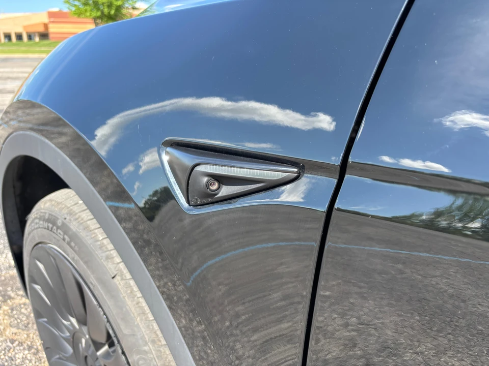2021 Tesla Model Y - Image 14 of 31