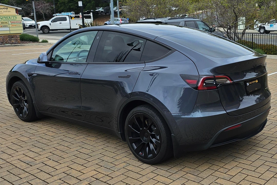2021 Tesla Model Y - Image 4 of 31