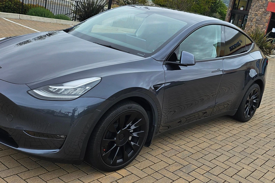 2021 Tesla Model Y - Image 9 of 31