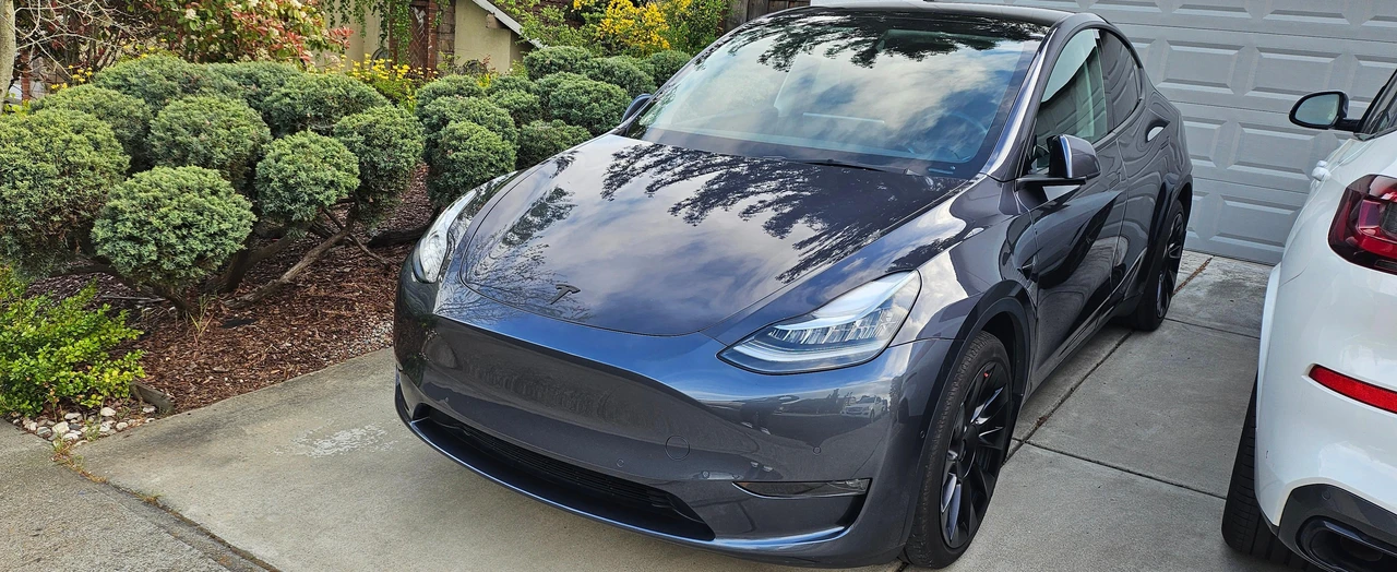2021 Tesla Model Y - Image 8 of 31