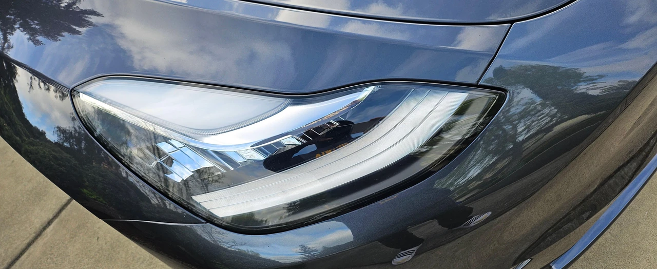 2021 Tesla Model Y - Image 17 of 31