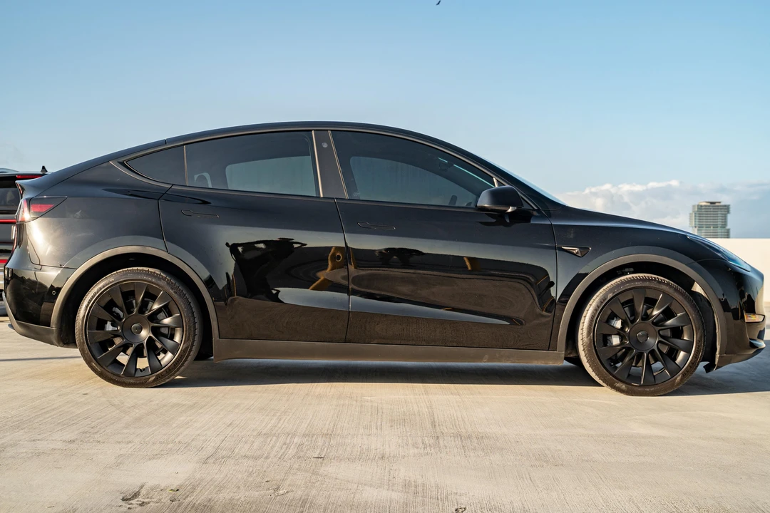 2021 Tesla Model Y - Image 3 of 31