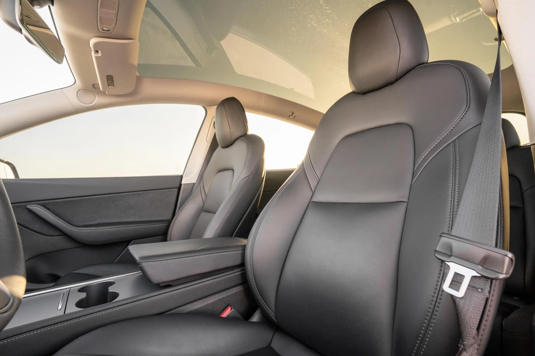 2021 Tesla Model Y - Image 17 of 31
