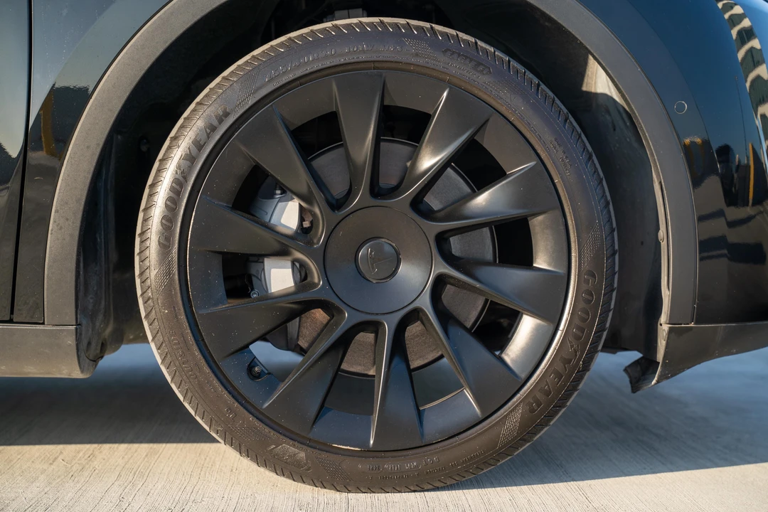 2021 Tesla Model Y - Image 12 of 31