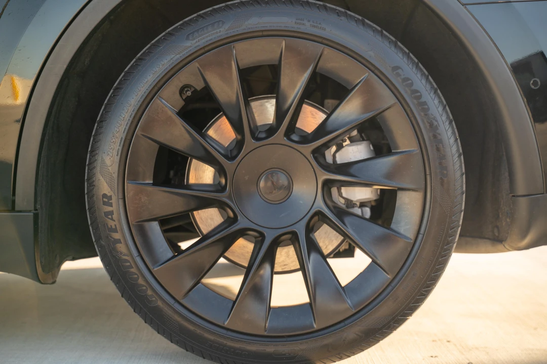 2021 Tesla Model Y - Image 10 of 31
