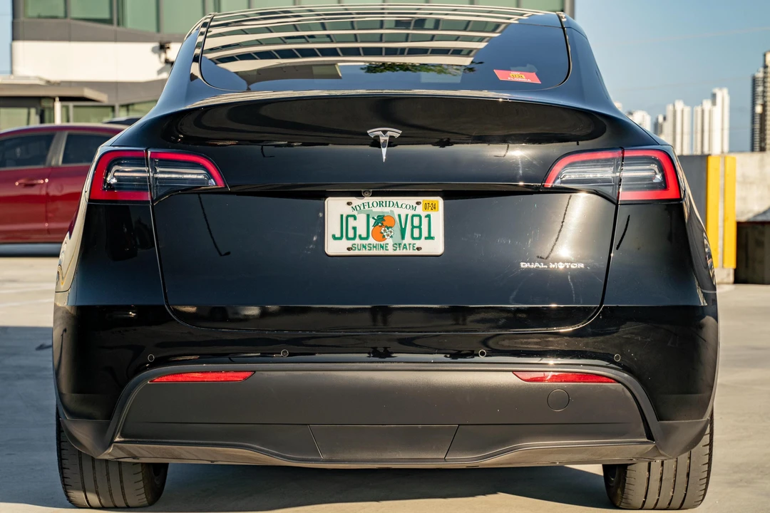2021 Tesla Model Y - Image 5 of 31
