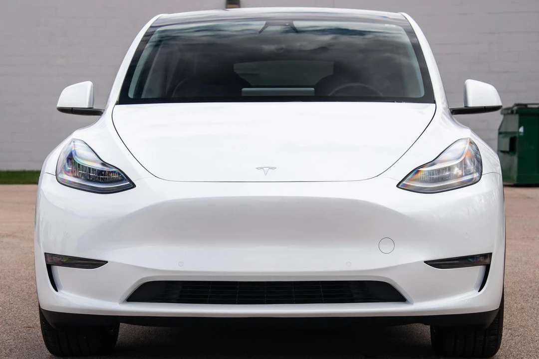 2021 Tesla Model Y - Image 2 of 31