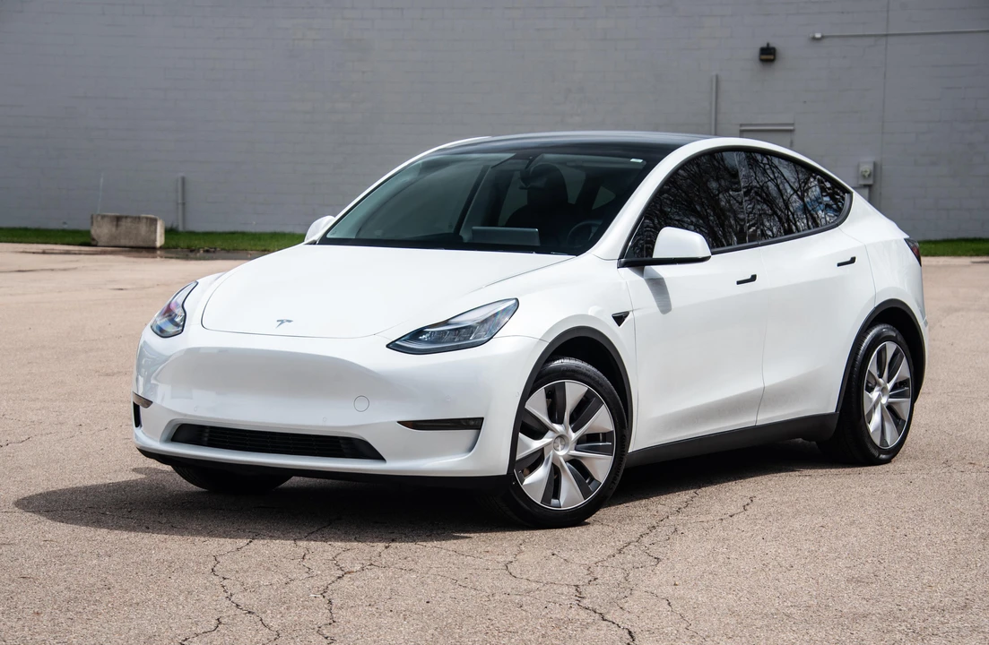 2021 Tesla Model Y - Image 8 of 31