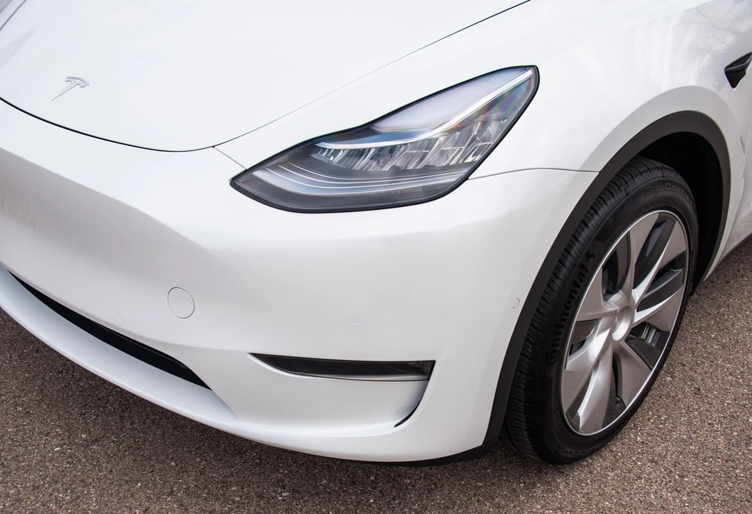 2021 Tesla Model Y - Image 24 of 31