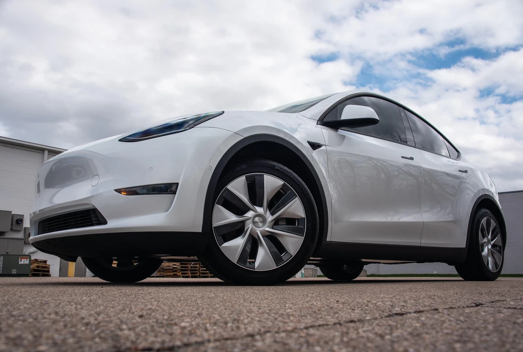 2021 Tesla Model Y - Image 11 of 31