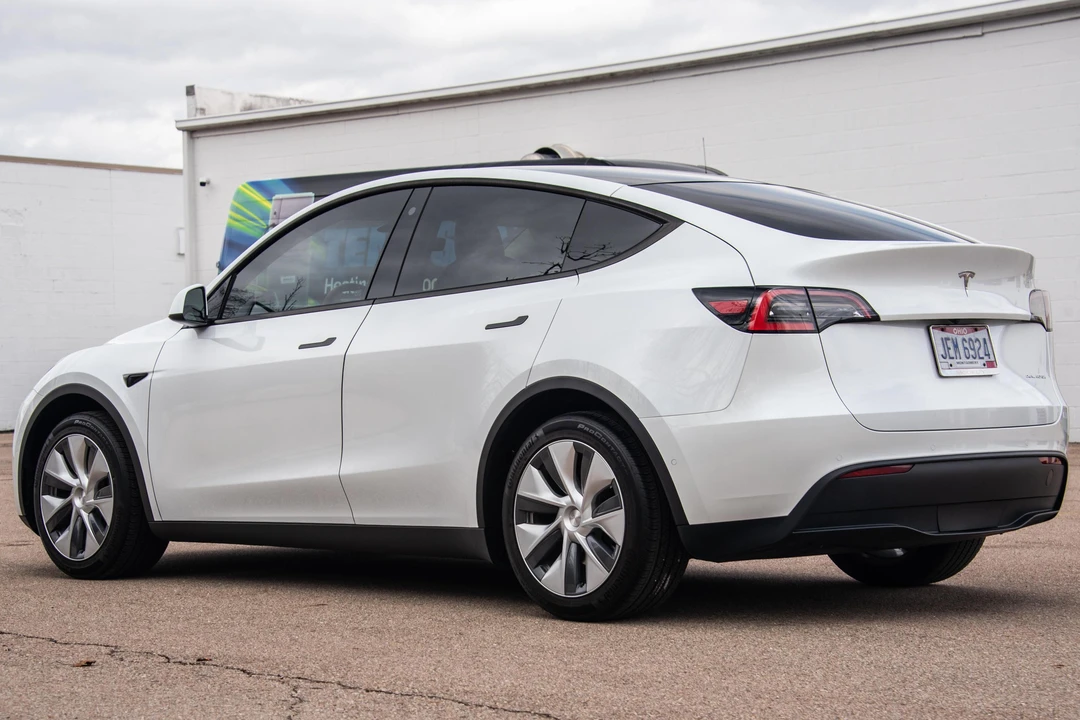 2021 Tesla Model Y - Image 4 of 31