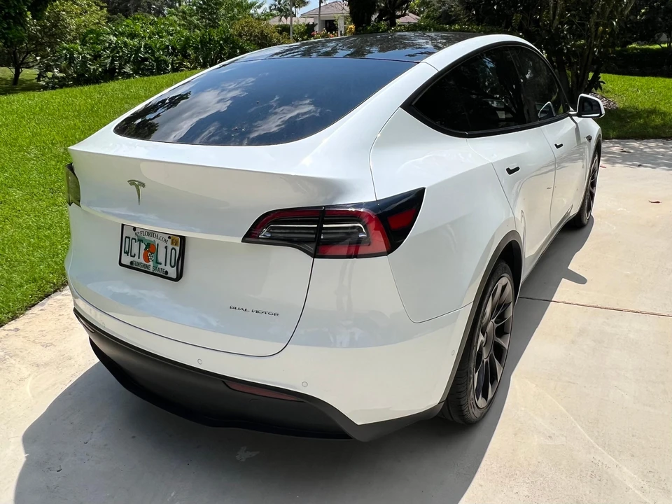 2021 Tesla Model Y - Image 13 of 31