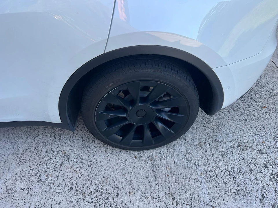 2021 Tesla Model Y - Image 26 of 31