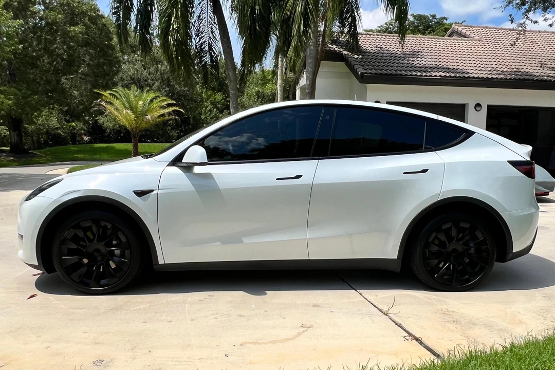 2021 Tesla Model Y - Image 3 of 31