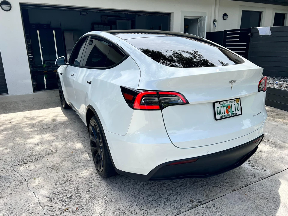 2021 Tesla Model Y - Image 10 of 31