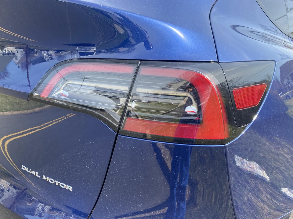 2021 Tesla Model Y - Image 27 of 31