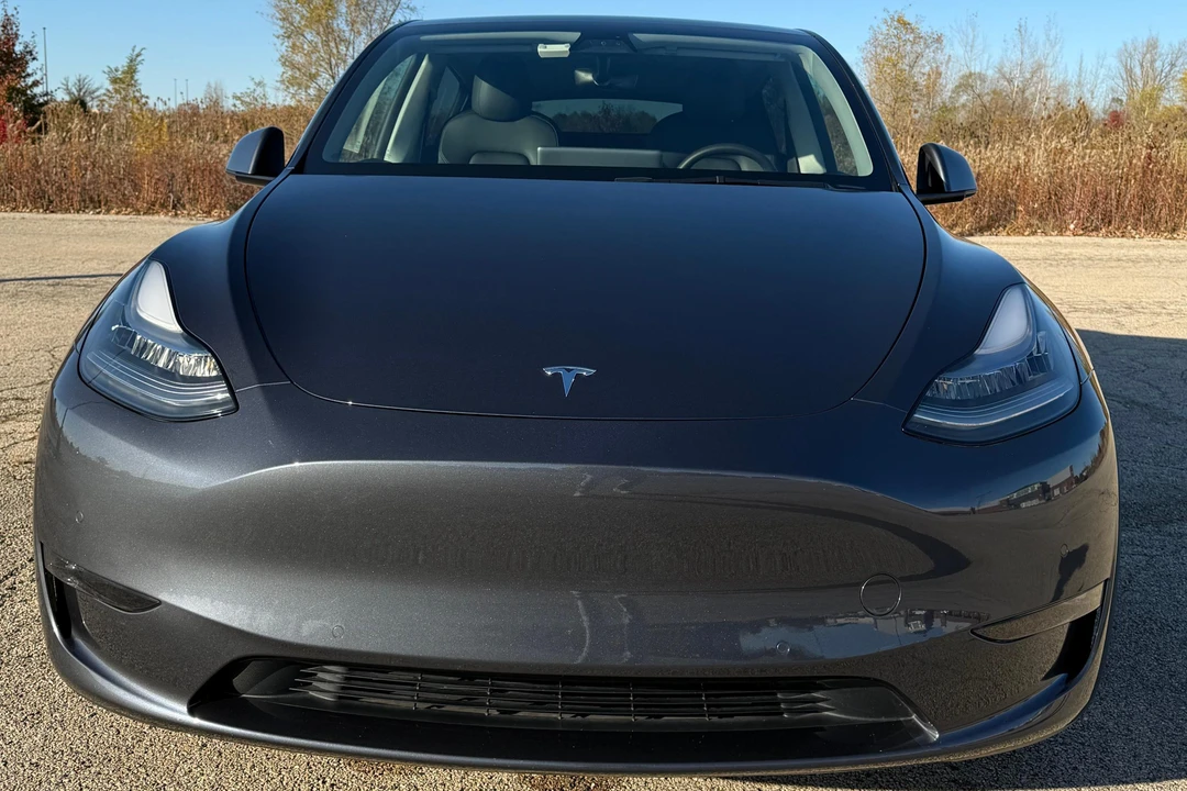 2021 Tesla Model Y - Image 2 of 31