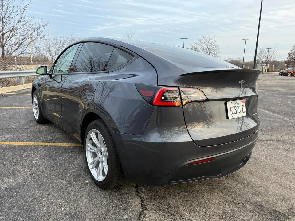 2021 Tesla Model Y - Image 14 of 31