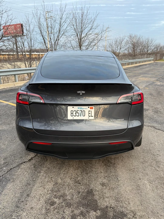 2021 Tesla Model Y - Image 15 of 31