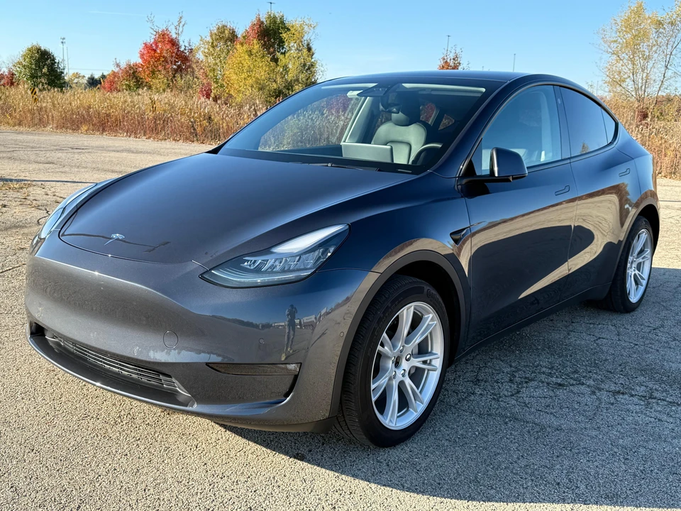 2021 Tesla Model Y - Image 9 of 31