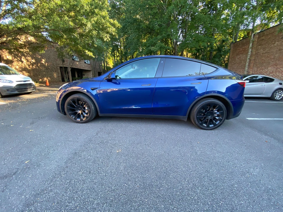 2021 Tesla Model Y - Image 16 of 31