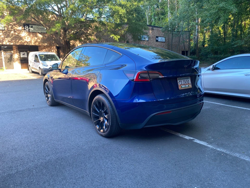 2021 Tesla Model Y - Image 18 of 31