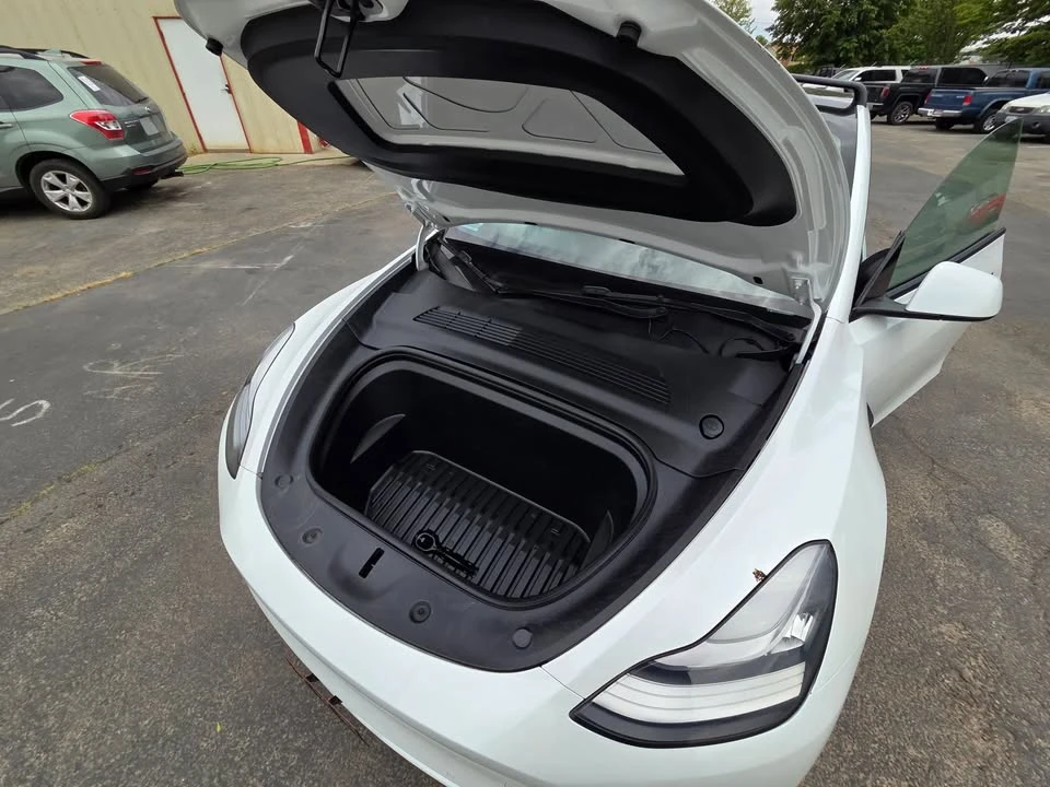 2021 Tesla Model Y - Image 18 of 20