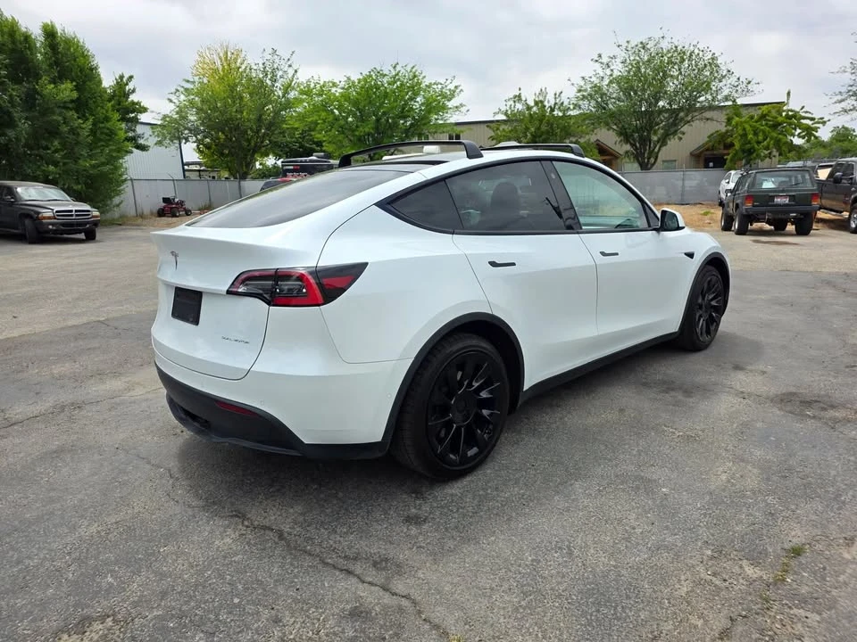 2021 Tesla Model Y - Image 5 of 20