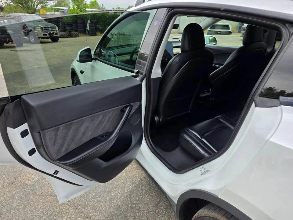 2021 Tesla Model Y - Image 10 of 20