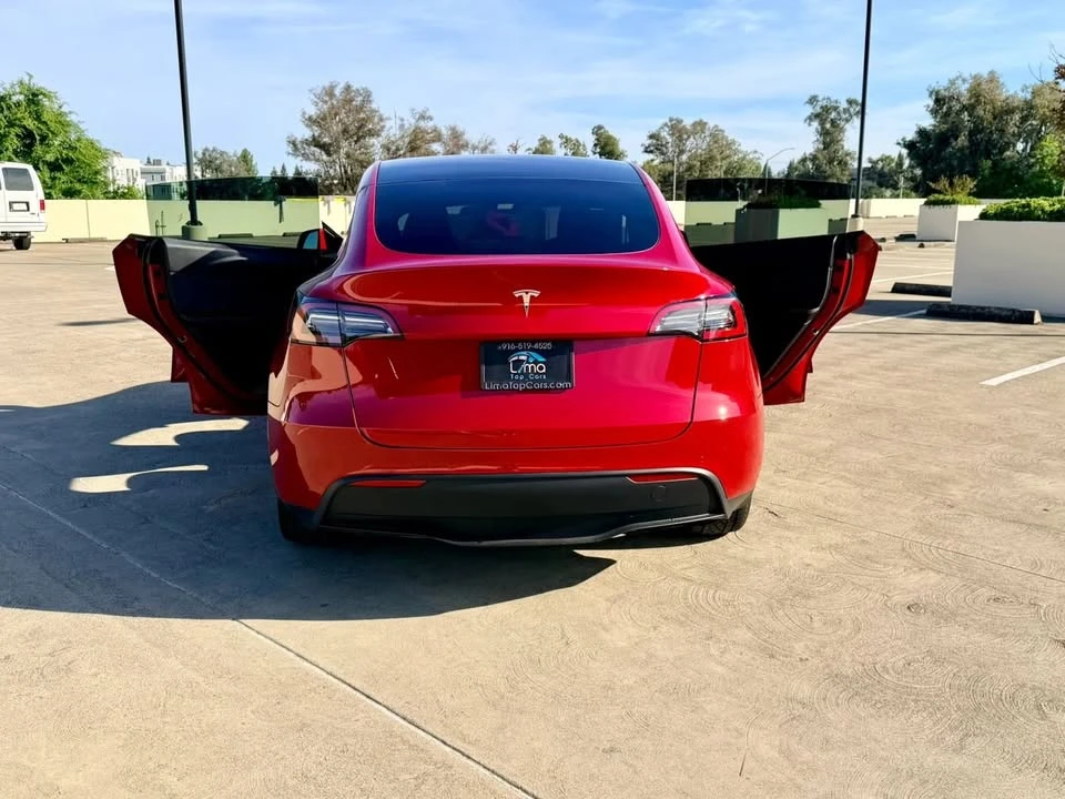 2021 Tesla Model Y - Image 19 of 19