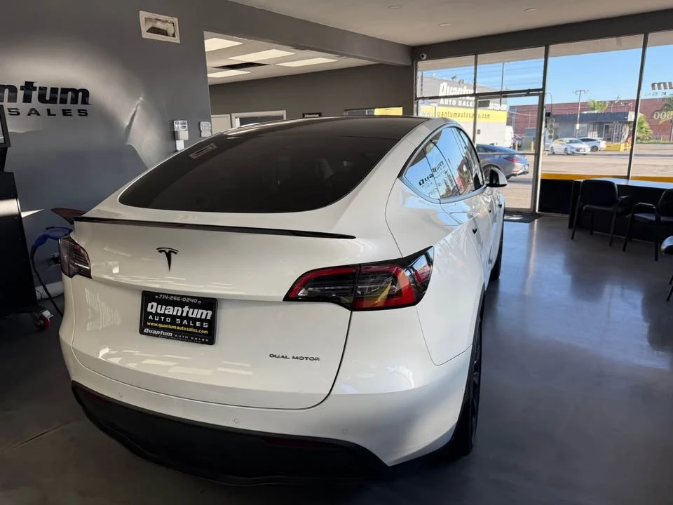 2021 Tesla Model Y - Image 7 of 8