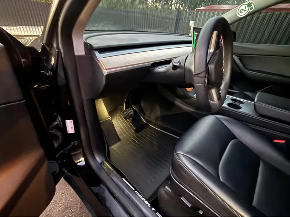 2021 Tesla Model Y - Image 10 of 15
