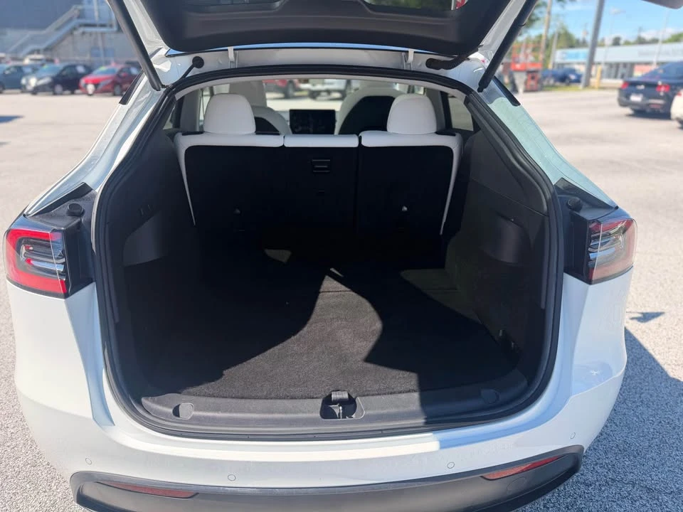 2021 Tesla Model Y - Image 13 of 16
