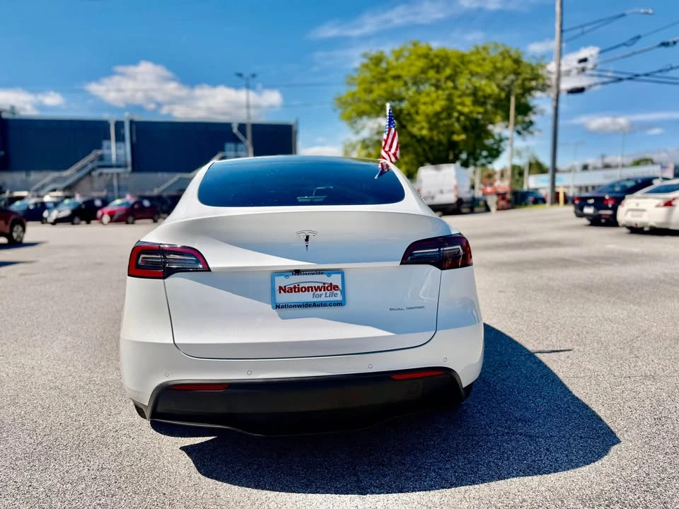 2021 Tesla Model Y - Image 2 of 16