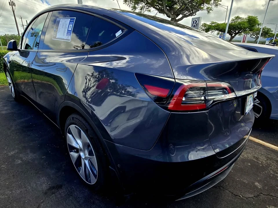 2021 Tesla Model Y - Image 2 of 10