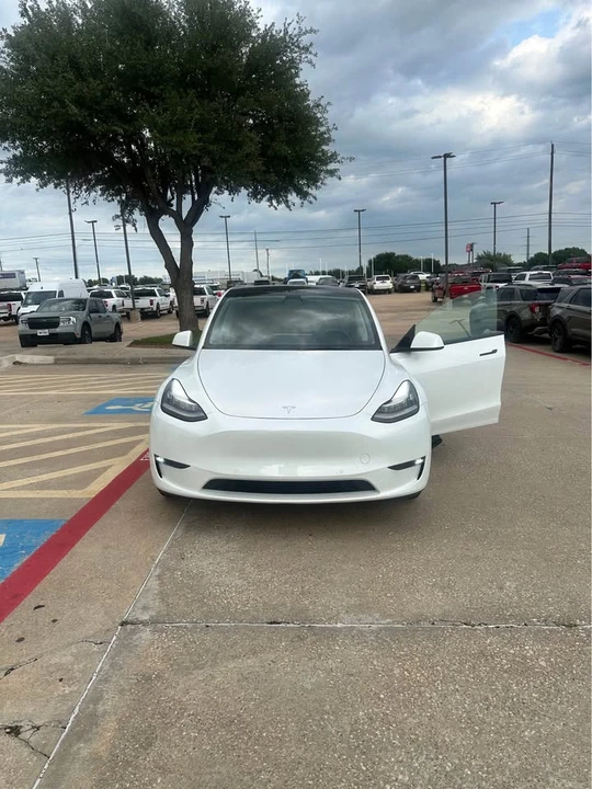 2021 Tesla Model Y - Image 2 of 7
