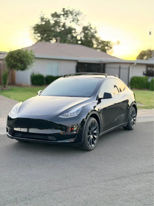 2021 Tesla Model Y - Image 2 of 14