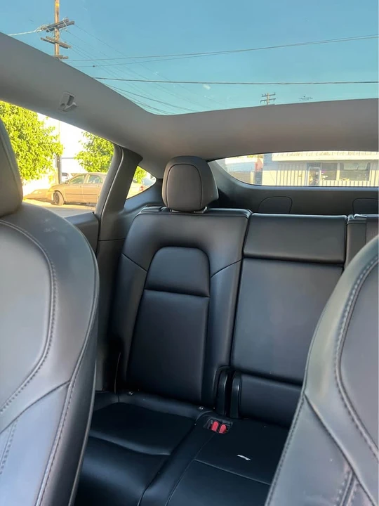 2021 Tesla Model Y - Image 9 of 18
