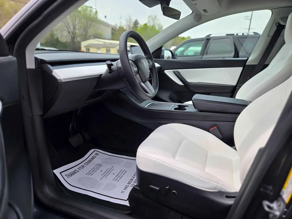 2021 Tesla Model Y - Image 7 of 8