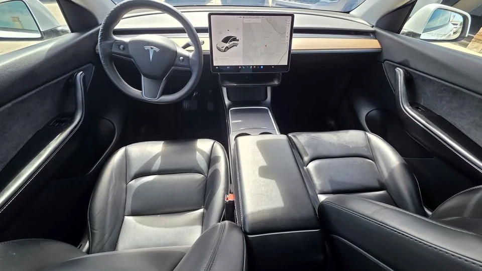 2021 Tesla Model Y - Image 10 of 16