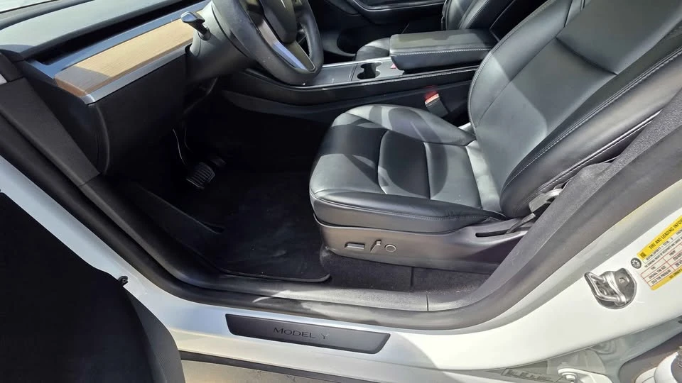 2021 Tesla Model Y - Image 13 of 16