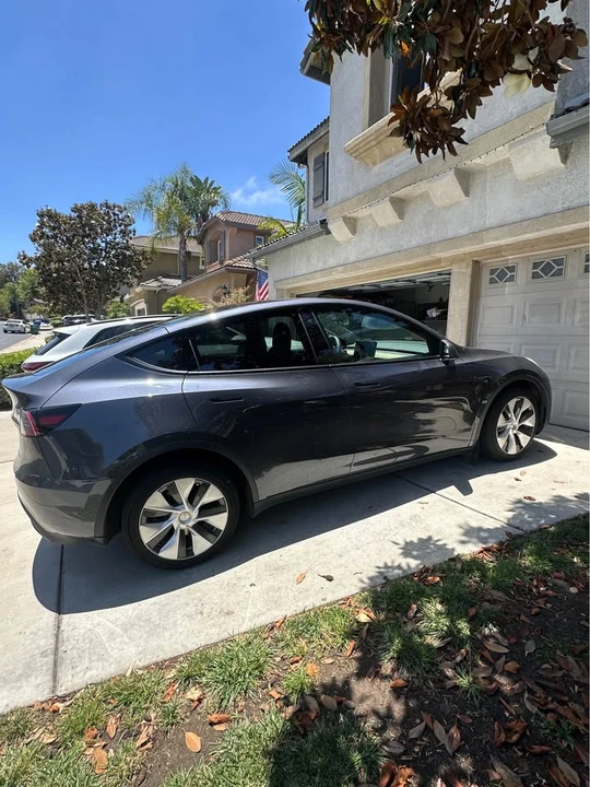 2021 Tesla Model Y - Image 5 of 15