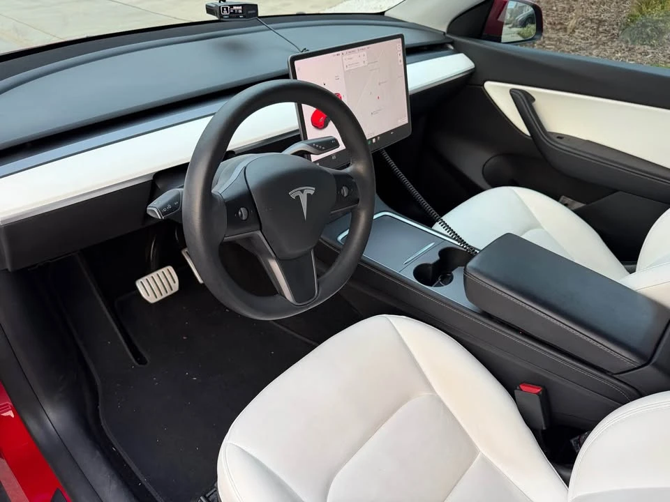 2021 Tesla Model Y - Image 10 of 14